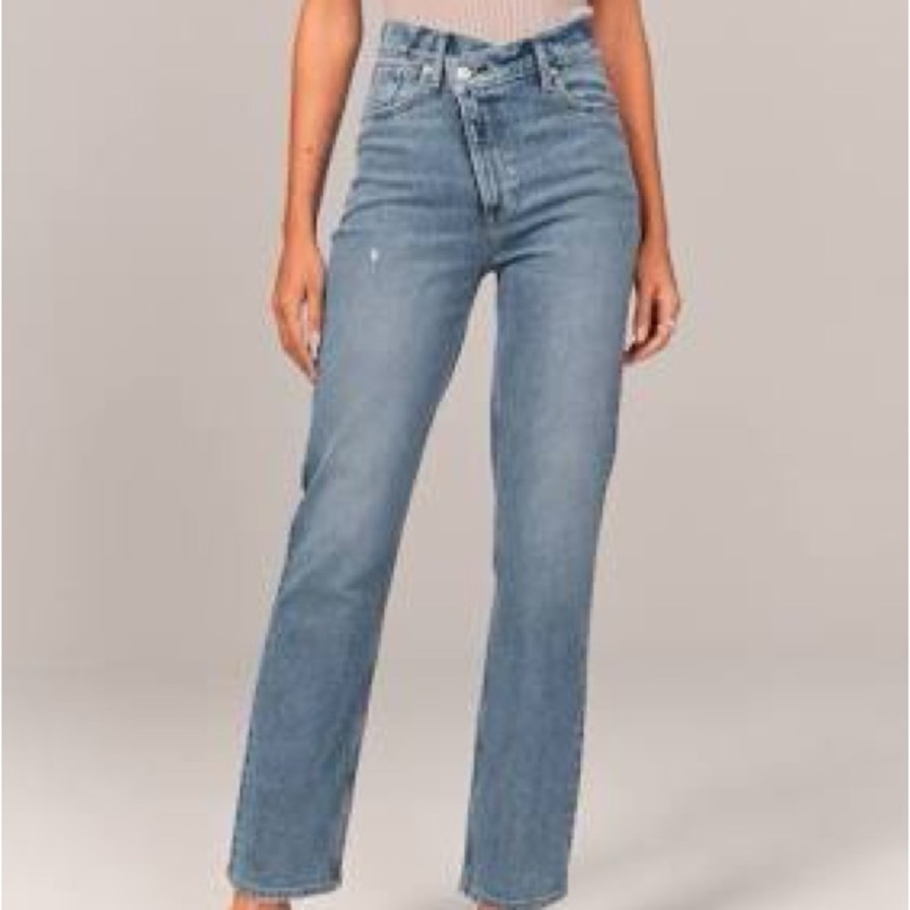 Abercrombie 90s Straight Leg ultra high rise Jeans crossover waist band